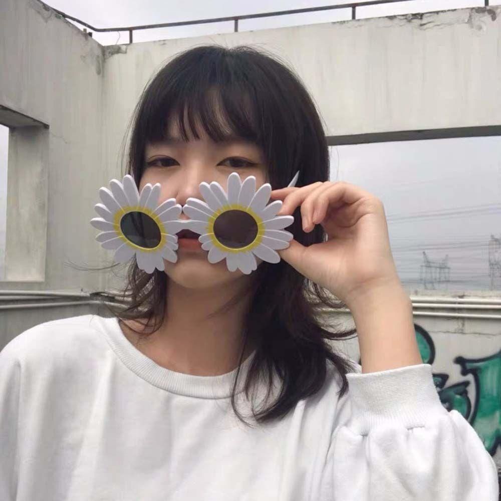 Party Supplies Sun Flower Shap - Vintage Fashion Photographers 评论和价格