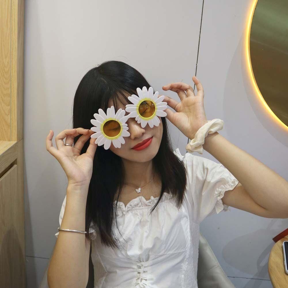 Party Supplies Sun Flower Shap - Vintage Fashion Photographers 评论和价格