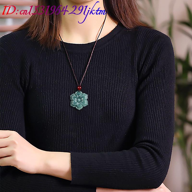 Burmese Jadeite Flower Pendant - Vintage Fashion Accessories 评论和价格