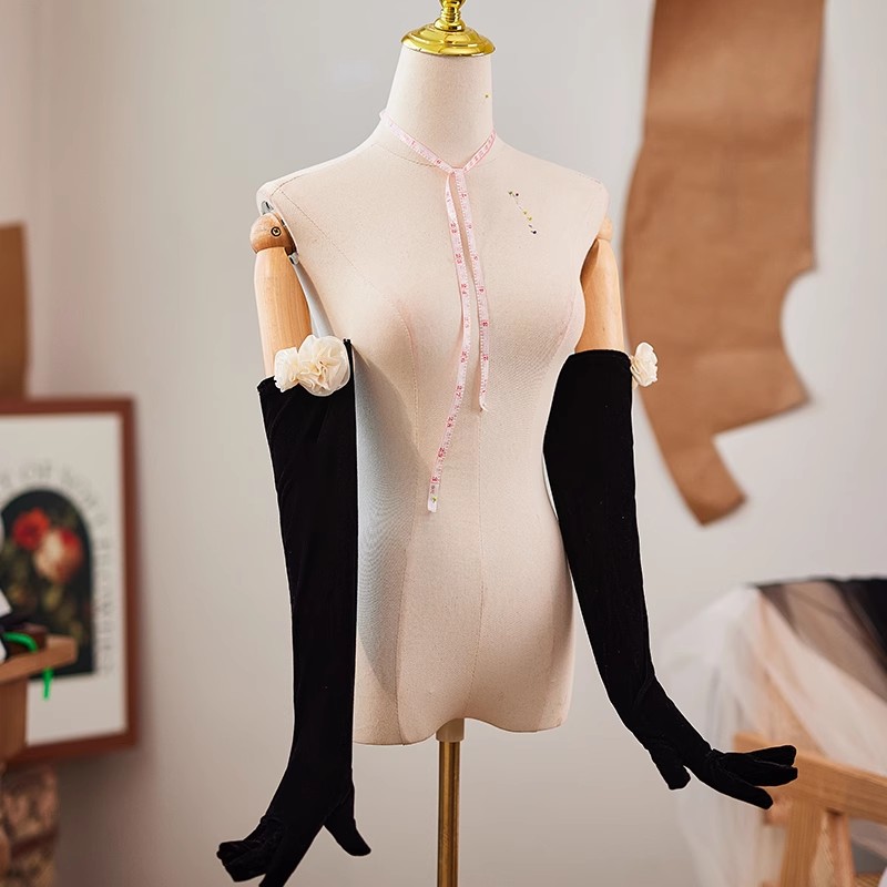 Women's Elegant Black Flower L - Vintage Fashion Photographers 评论和价格