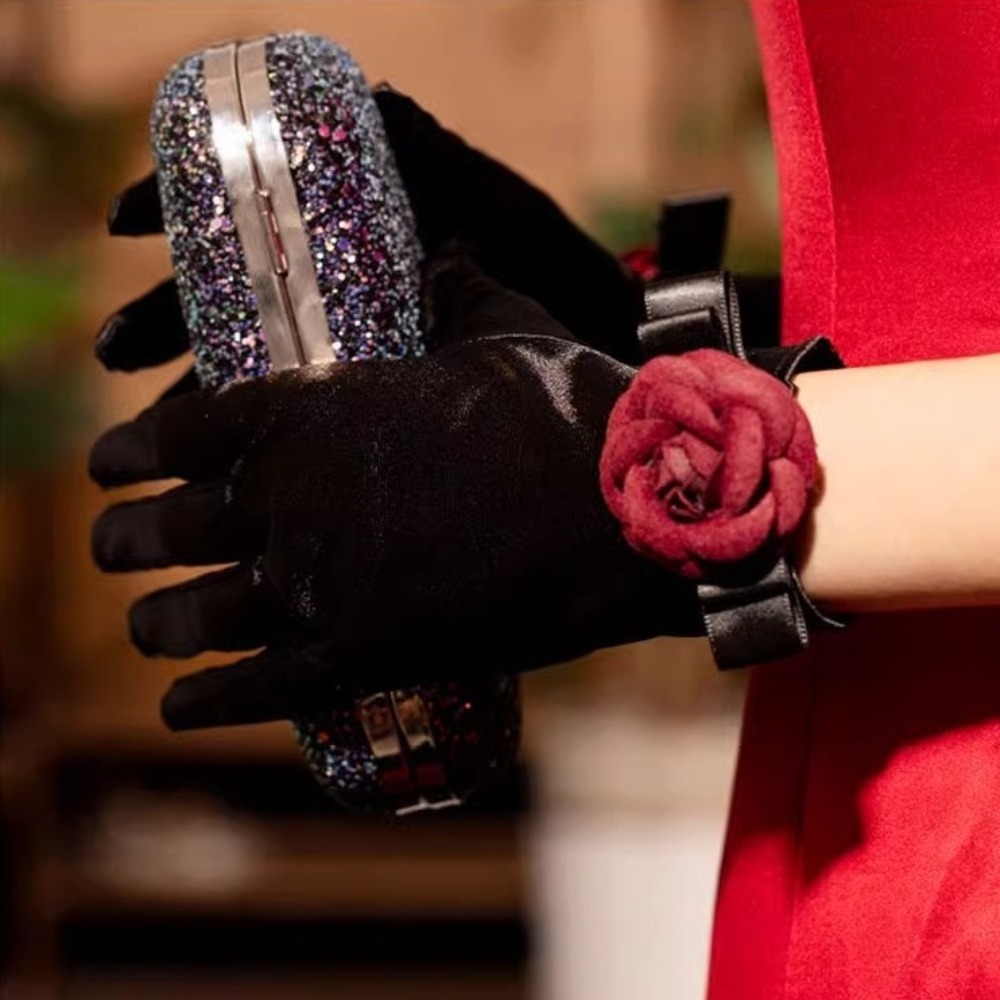 Vintage Wedding Bridal Gloves  - Vintage Fashion Photographers 评论和价格