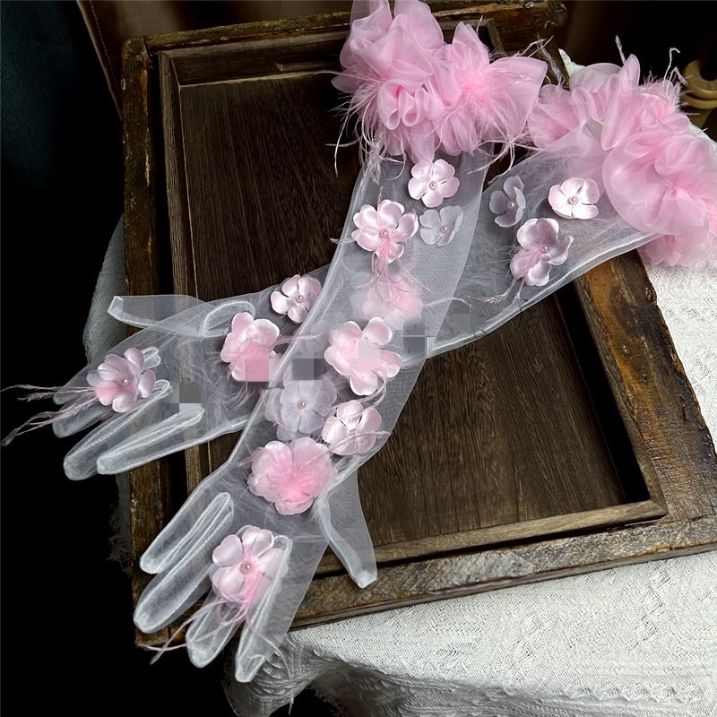 Women's Elegant Flower Feather - Vintage Fashion Photographers 评论和价格