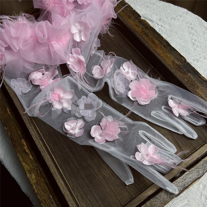 Women's Elegant Flower Feather - Vintage Fashion Photographers 评论和价格
