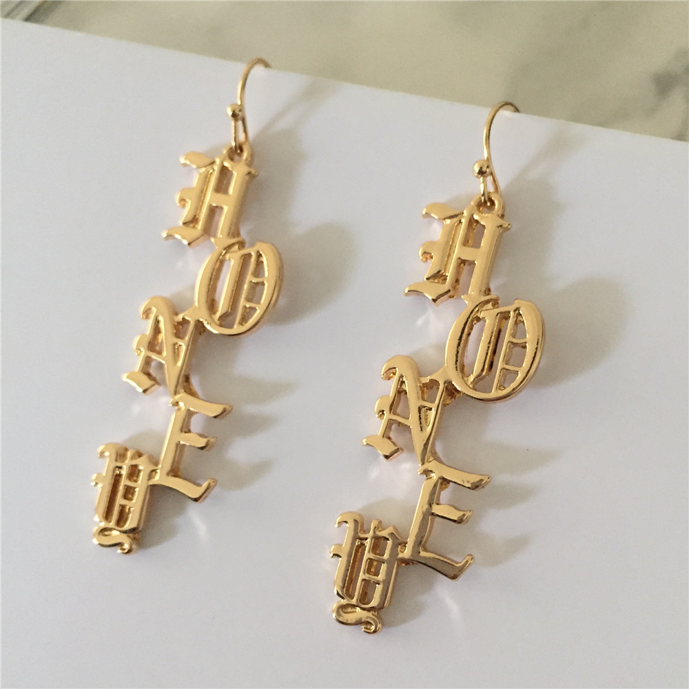 Super Unique Gold Color Gold E - Vintage Fashion Font 评论和价格